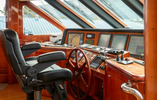 JusMad 80ft Ocean Alexander Yacht For Sale