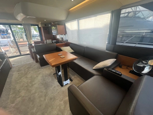2015 Prestige 55