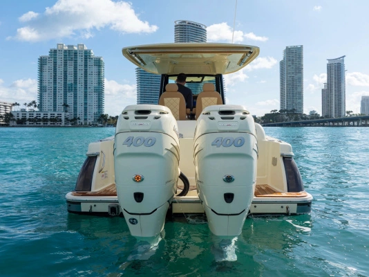2022 Chris-Craft 30