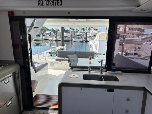 Fountaine Pajot Isla 40 Yacht For Sale