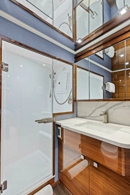 2026 Viking 82