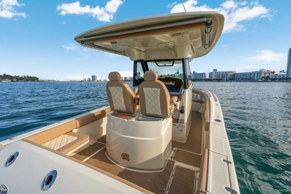 2022 Chris-Craft 30