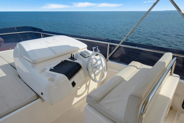 2013 Ferretti Yachts 62