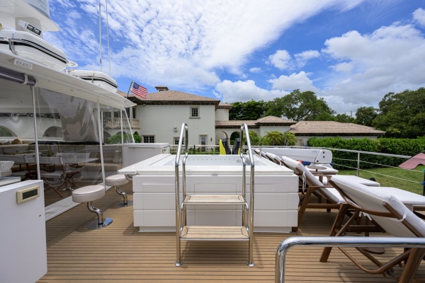 Midnight Moon 85ft Horizon Yacht For Sale