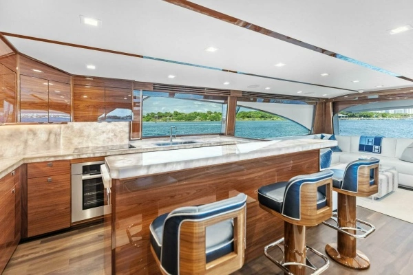 2026 Viking 82