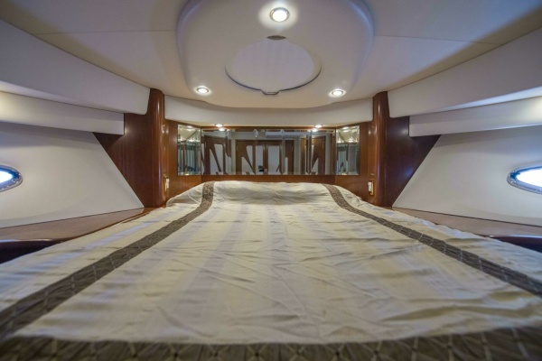 IMMERSED 52ft Silverton Yacht For Sale