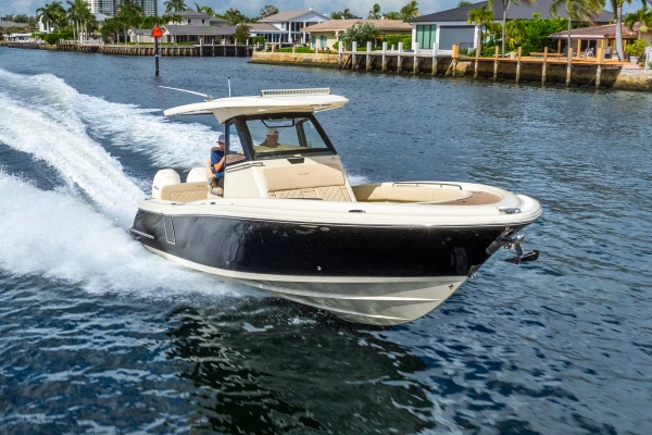 2019 Chris-Craft 30