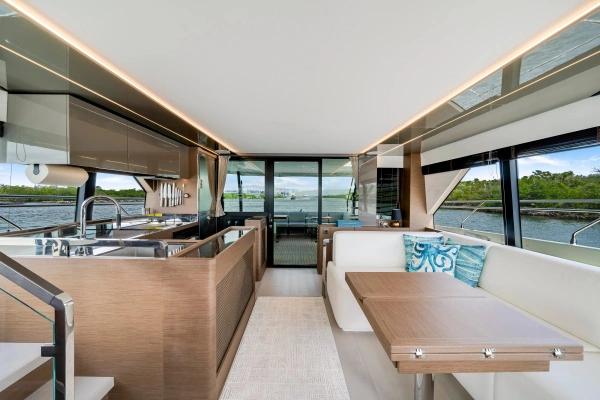 2024 Prestige 48