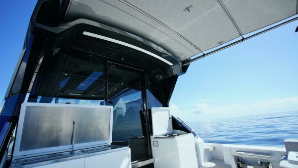 56ft Uniesse Yacht For Sale