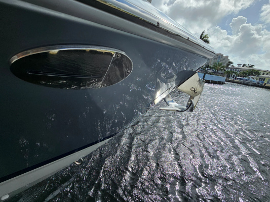 OUTER SPACE 35ft Formula Yacht For Sale