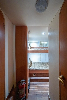 2000 Princess 72