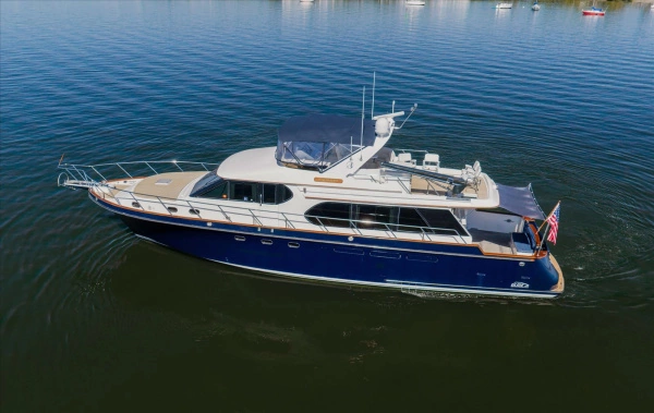 2000 Ocean Alexander 61