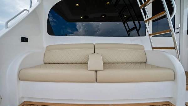 2021 Viking 72