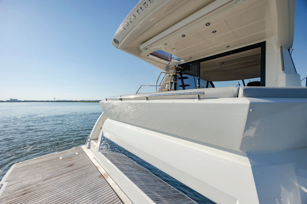 460 46ft Prestige Yacht For Sale