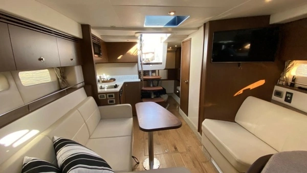 2018 Sea Ray 35