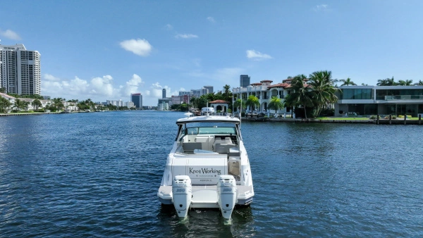2022 Sea Ray 32
