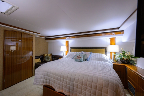 2009 Viking 74