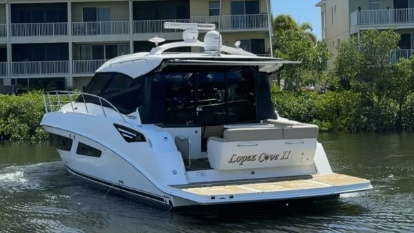 Lopez Cove II 47ft Sea Ray Yacht For Sale