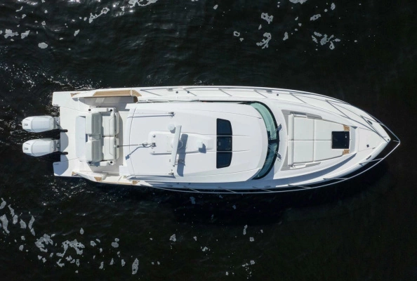 2022 Tiara Yachts 43