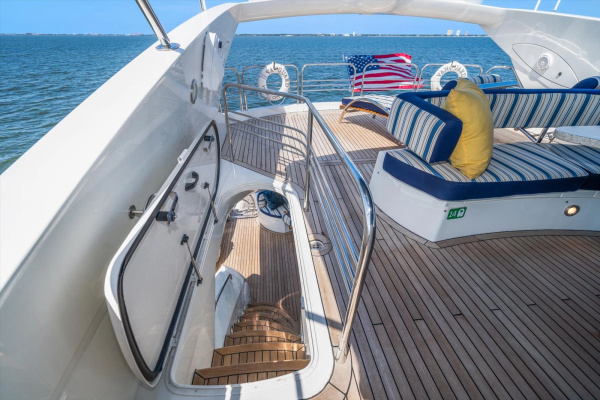 VANGUARD 82ft Sunseeker Yacht For Sale