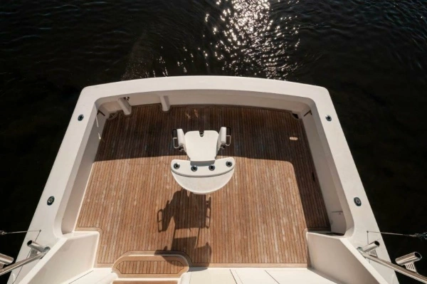 2001 Viking 61