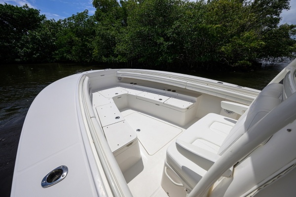 SWEET MELISSA 31ft Regulator Yacht For Sale