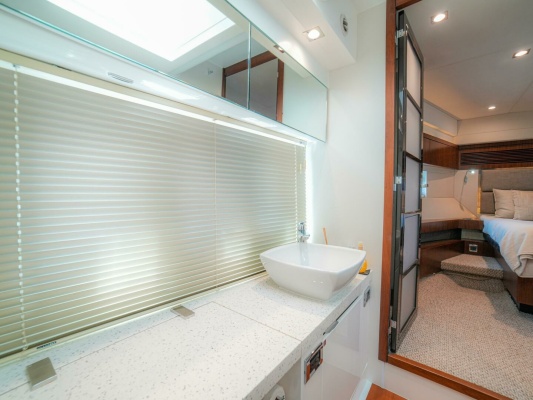 YOLO 50ft Fairline Yacht For Sale