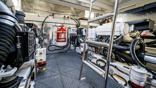 2019 Cruisers Yachts 45