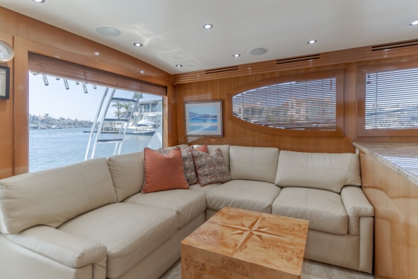 2003 Hatteras 54 Convertible - BRAINWAVE