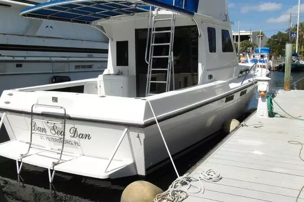 Photo of the 1995 Fayne Limbo Boat Corp 40