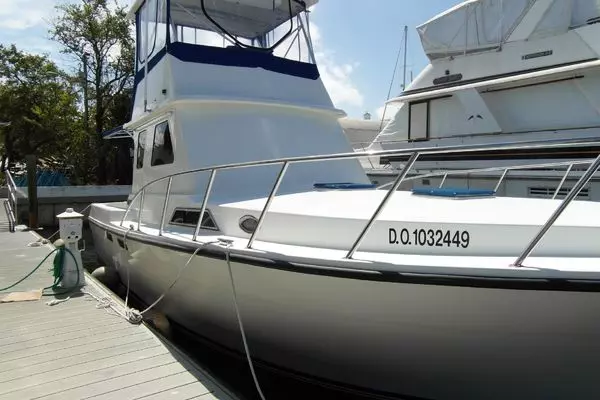 Photo of the 1995 Fayne Limbo Boat Corp 40