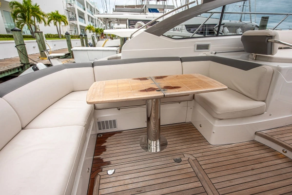 2025 Princess 40