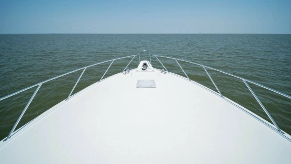 2003 Hatteras 54