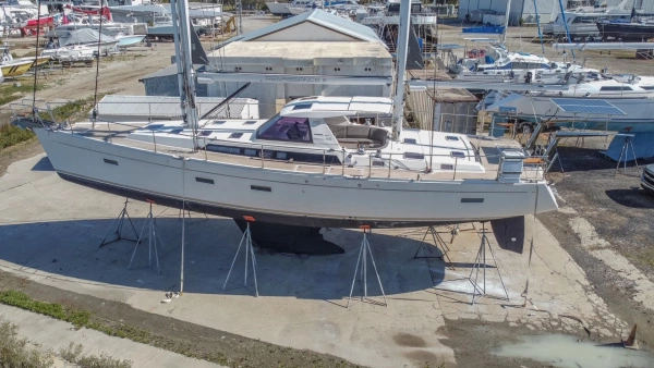 Amel 55 Yacht For Sale