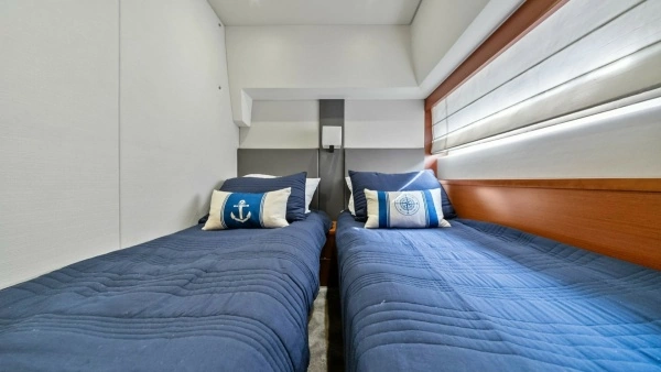2015 Prestige 55