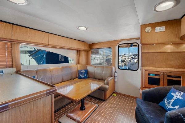 2006 Luhrs 41