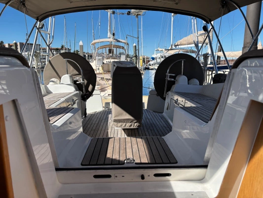 Jeanneau Sun Odyssey 44DS Yacht For Sale