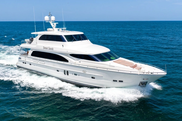 82-ft-Horizon-2006-82 Skylounge-SWEET SARAH Miami Beach Florida United States  yacht for sale