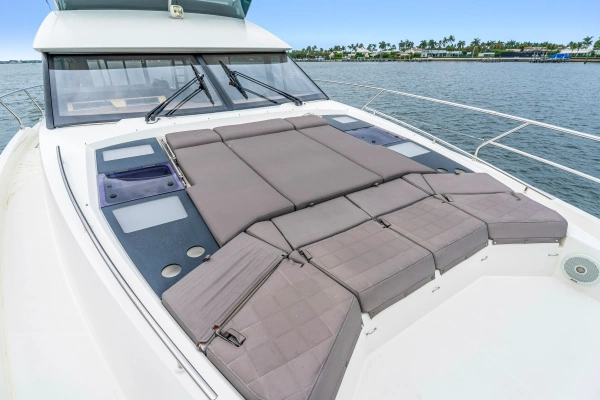 2018 Prestige 63
