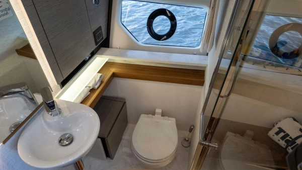 2022 Tiara Yachts 43