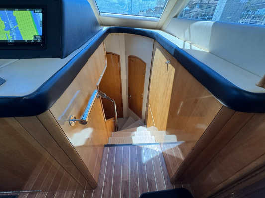 PERFECT LA DEE 75ft Hatteras Yacht For Sale