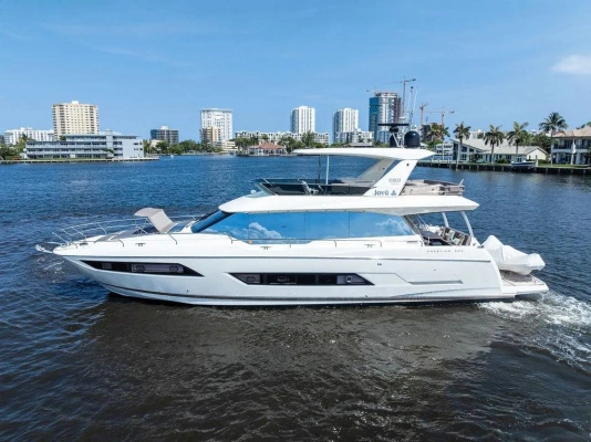 2018 Prestige 68