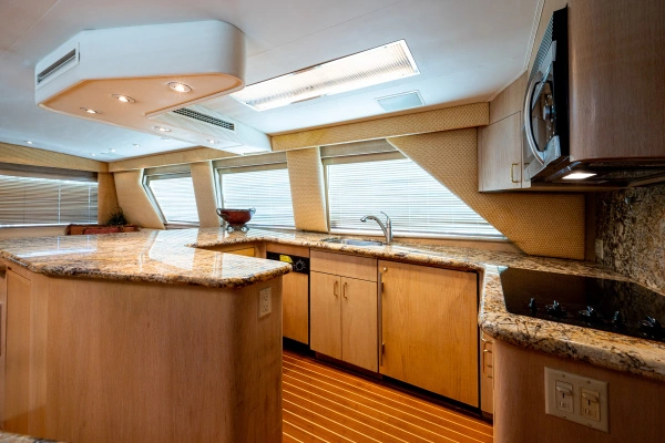 1997 Hatteras 65
