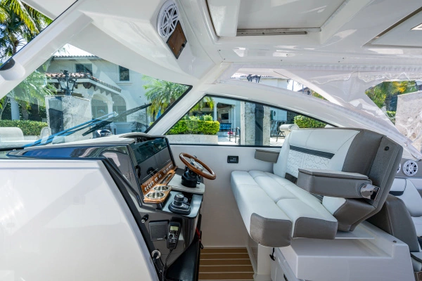 2024 Tiara Yachts 34