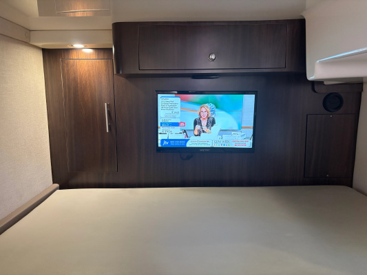 35ft Regal Yacht For Sale
