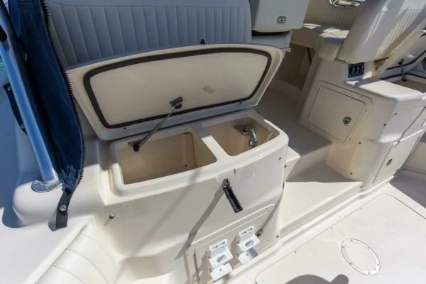 2009 Grady-White 33