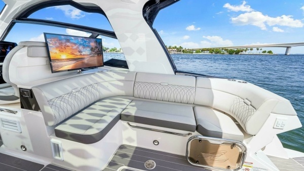 Golden Ticket 37ft Sea Ray Yacht For Sale