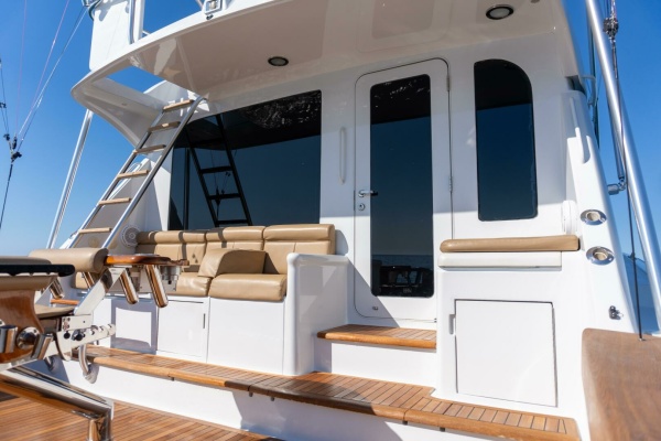 Sinyorita Salada 60ft Hatteras Yacht For Sale