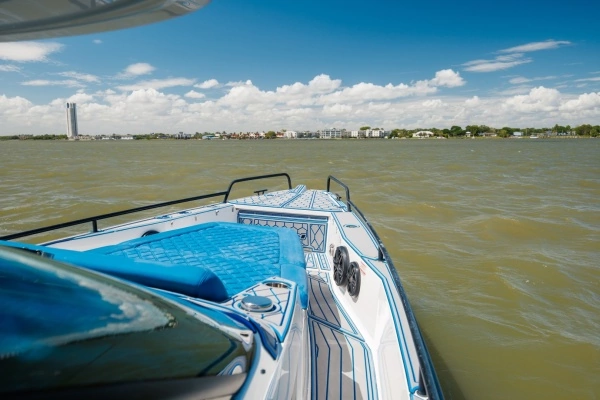 Axopar 37 Sun Top Yacht For Sale
