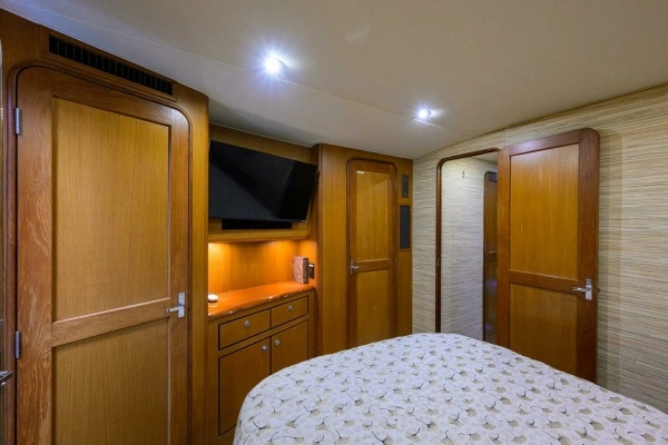 Ocean Yachts 56 Super Sport Yacht For Sale